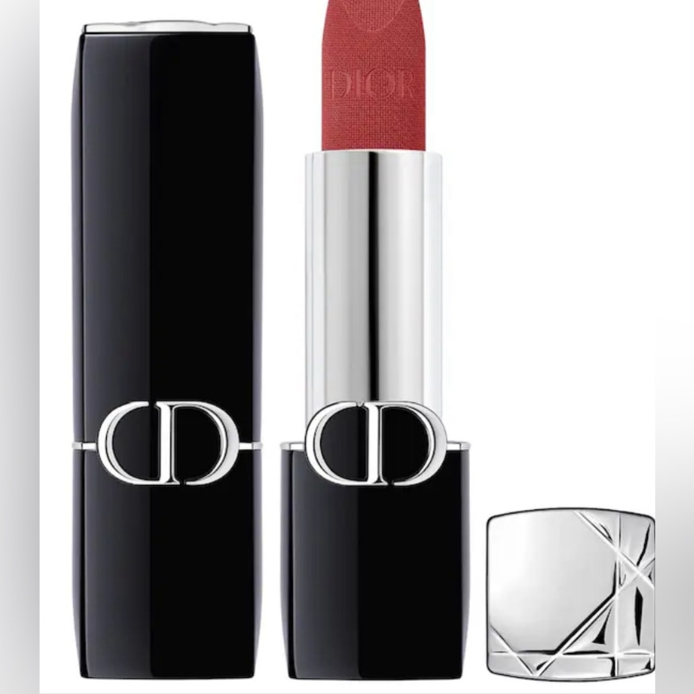 Dior
Rouge Dior Refillable Lipstick-Color: 720 Icone - the iconic rosewood